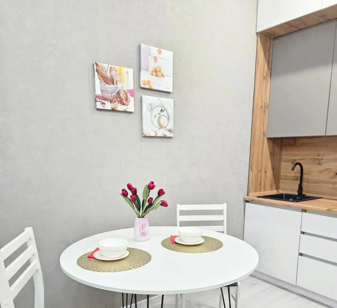 Жк Алпамыс 28 Уютная Возле Мега И Экспо Apartment Taldykol